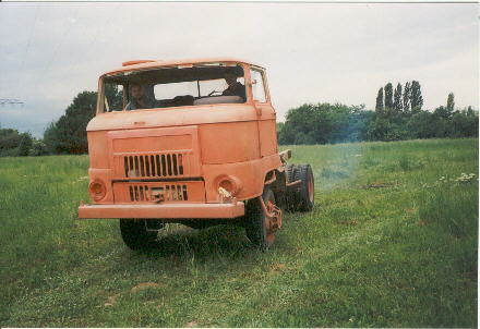 Auto übern Acker jagen